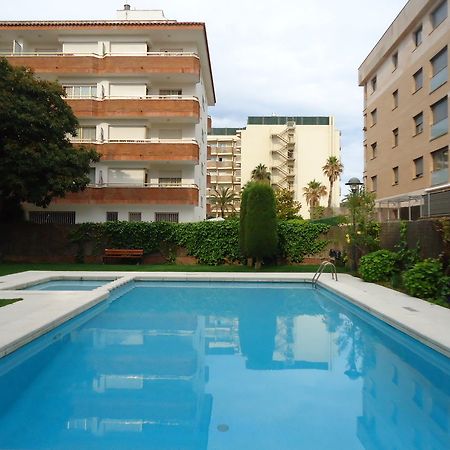 Apartamentos Antillas Fenals Λορέτ Ντε Μαρ Εξωτερικό φωτογραφία