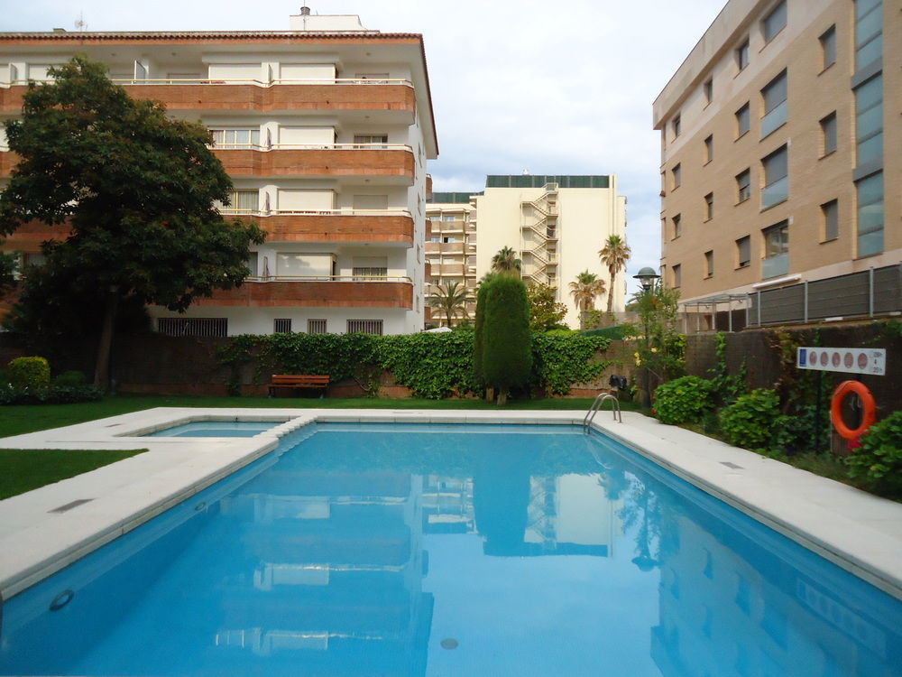 Apartamentos Antillas Fenals Λορέτ Ντε Μαρ Εξωτερικό φωτογραφία