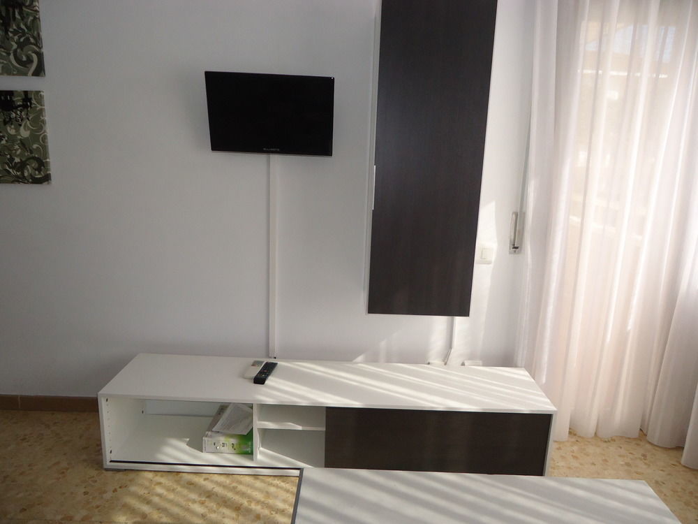 Apartamentos Antillas Fenals Λορέτ Ντε Μαρ Εξωτερικό φωτογραφία