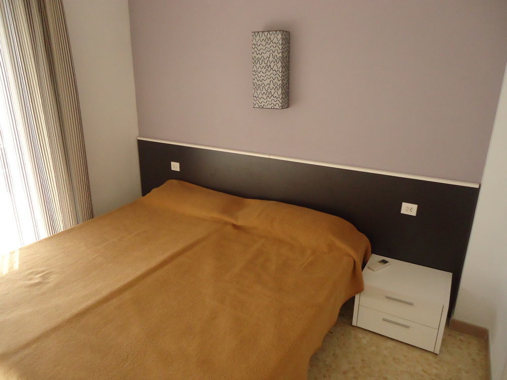 Apartamentos Antillas Fenals Λορέτ Ντε Μαρ Εξωτερικό φωτογραφία