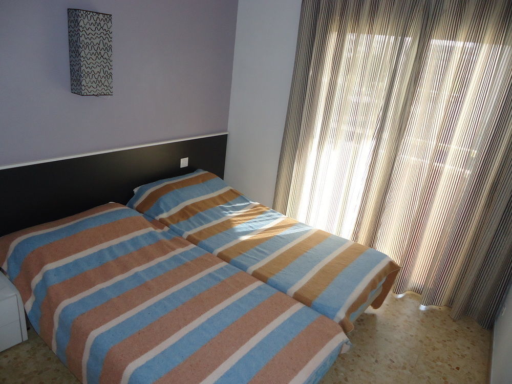 Apartamentos Antillas Fenals Λορέτ Ντε Μαρ Εξωτερικό φωτογραφία