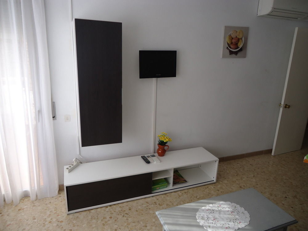 Apartamentos Antillas Fenals Λορέτ Ντε Μαρ Εξωτερικό φωτογραφία